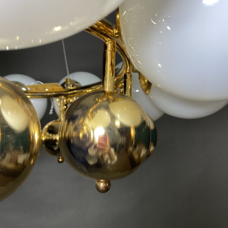 لوستر مدرن هشت شاخه حباب‌دار طلایی