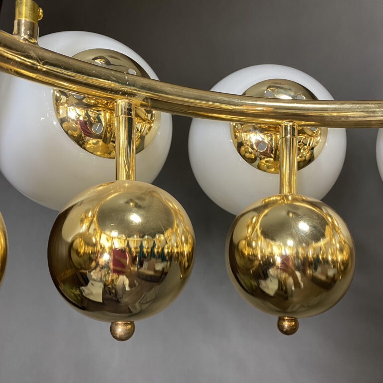 لوستر مدرن هشت شاخه حباب‌دار طلایی
