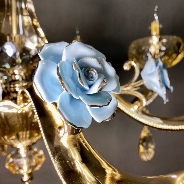 لوستر هشت شاخه طلایی کاسه کریستال گل آبی