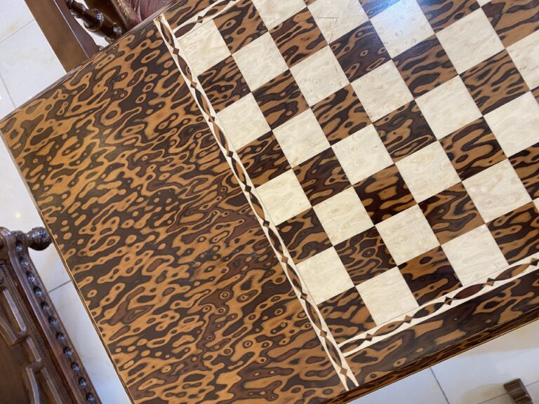 میز تخته نرد و شطرنج با دو عدد صندلی معرق