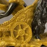 مجسمه طلایی و مشکی بن‌هور برنز