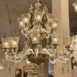 لوستر کلاسیک طلایی دو طبقه کریستالی