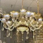 لوستر پذیرایی کلاسیک گل طلایی