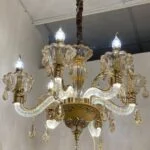 لوستر کلاسیک کرم و سفید شش شاخه