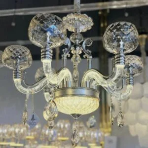 لوستر کلاسیک پذیرایی با بدنه روشن