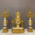 ساعت و شمعدان سفید و طلایی عقاب برنز