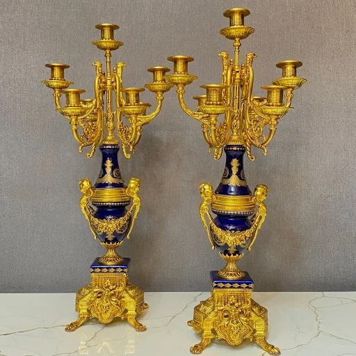 ساعت و شمعدان آبی و طلایی برنز