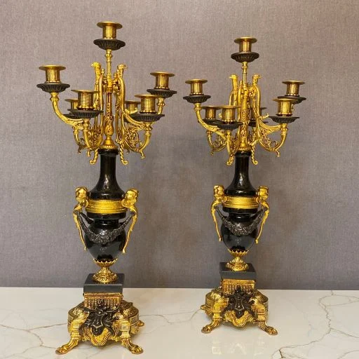 ساعت و شمعدان مشکی و طلایی برنز