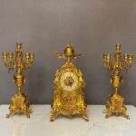ساعت و شمعدان برنز طلایی کلاسیک
