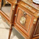 ویترین قهوه ای چوبی