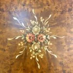 میز وسط مربع قهوه ای نقاشی دست