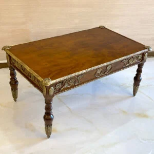 میز وسط مستطیل برنزکوب قهوه ای