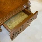 میز وسط مربع برنزکوب قهوه ای