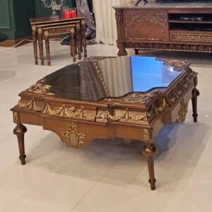 میز وسط مربع برنزکوب قهوه ای