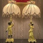 آباژور رومیزی کلاسیک طلایی با پایه مجسمه زن