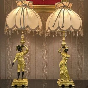 آباژور رومیزی کلاسیک طلایی با پایه مجسمه زن