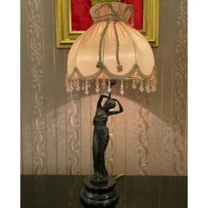 آباژور رومیزی کلاسیک زن رنگ آنتیک