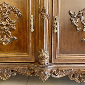 تریئنات هنر روی چوب