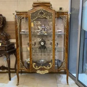 ویترین چوبی