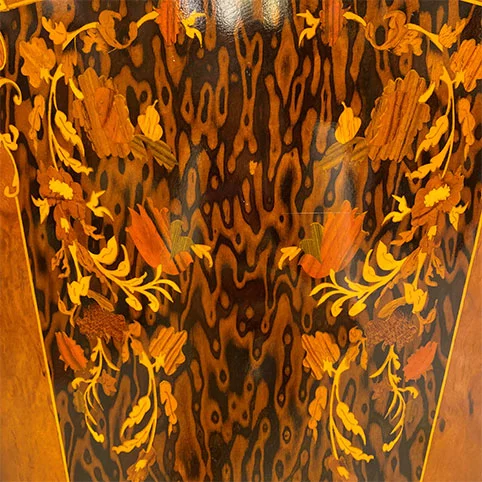 نگهداری از هنر معرق کاری روی چوب