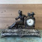 ساعت رومیزی مشکی برنز