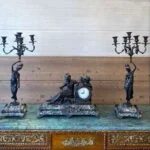 ساعت و شمعدان مشکی و خاکستری برنز