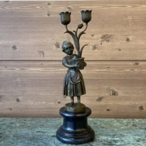 شمعدان کوچک برنز دخترک