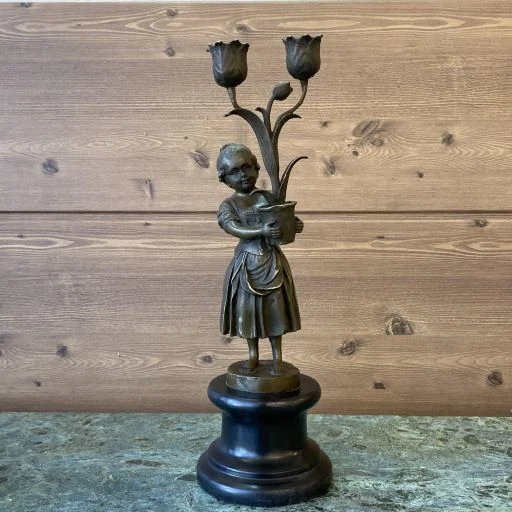 شمعدان کوچک برنز دخترک
