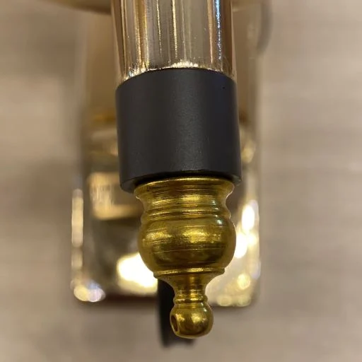 چراغ دیواری نئوکلاسیک سفید و طلایی