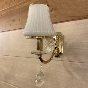 لوستر دیواری سفید و طلایی گل