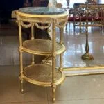 میز طلایی چوبی سرو