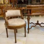 صندلی چوبی میز بازی تخته نرد و شطرنج