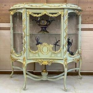 ویترین چوبی سبز آبی و پتینه طلا