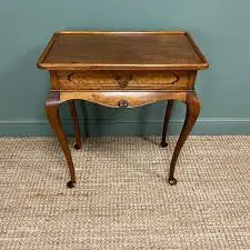 بهترین مدل‌ها و کاربردهای میز کوچک 