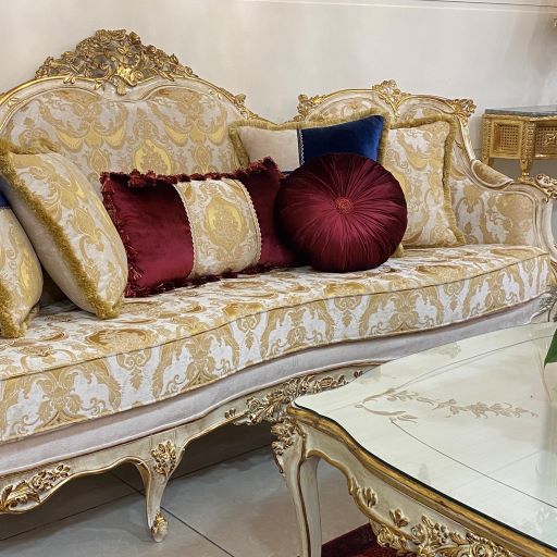 مبلمان کلاسیک کرم طلایی ژالین