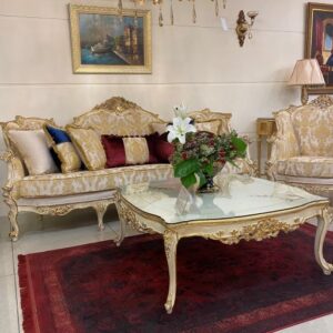 مبلمان کلاسیک کرم طلایی ژالین